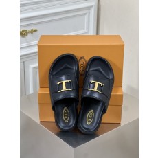 Tod's 남성 메탈 로고 샌들 001-197192