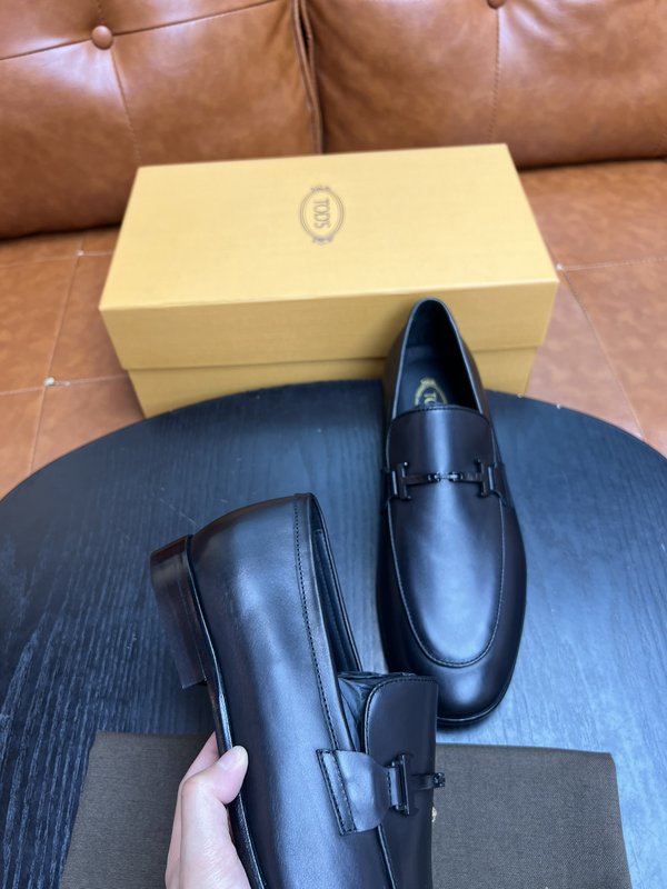 TODS 남성 경량 가죽 로퍼 구두 001-197210