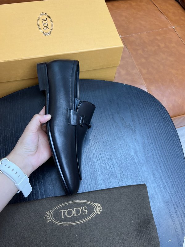 TODS 남성 경량 가죽 로퍼 구두 001-197210