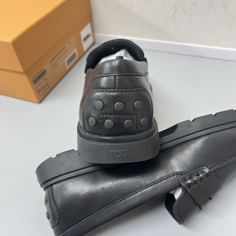Tods 신상 가죽 수제 로퍼 001-197221
