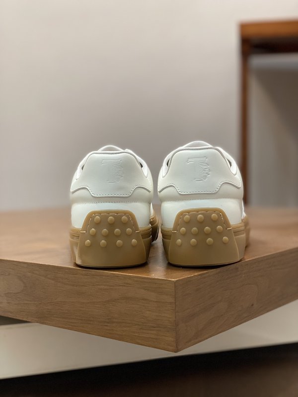 TOD'S 토즈 가죽 스니커즈 001-197226