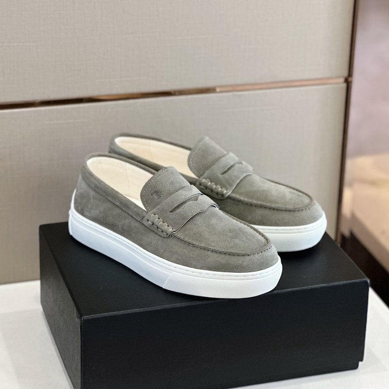 TOD'S 스웨이드 가죽 남성 로퍼 001-197229
