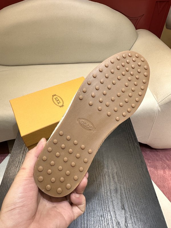 Tod's 스텝온 스웨이드 가죽 로퍼 001-197233
