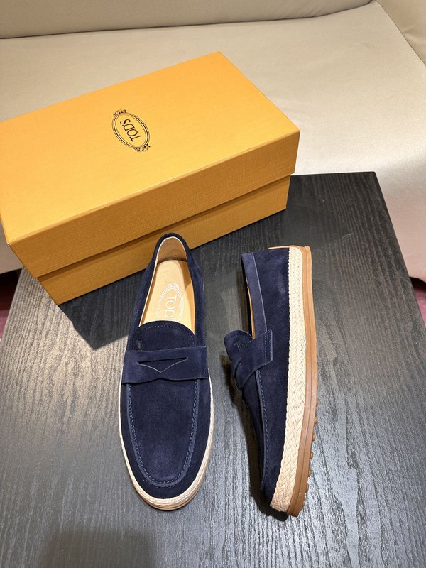 Tod's 스텝온 스웨이드 가죽 로퍼 001-197233