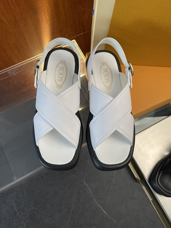 TOD'S 춘하 소가죽 편안한 샌들 슬리퍼 001-197235