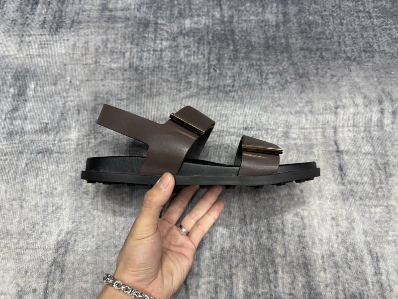 TOD'S 토즈 신규 슬리퍼 001-197276