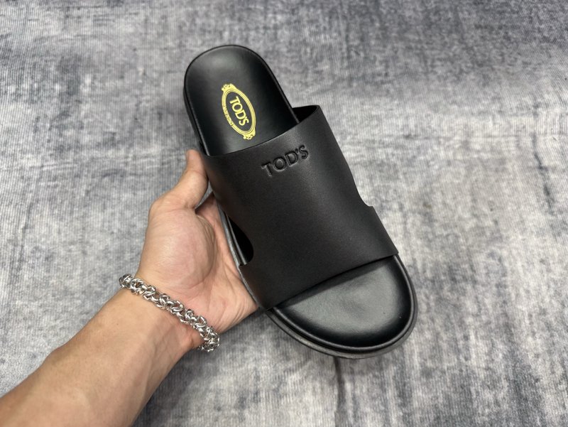 TOD'S 토즈 신규 슬리퍼 001-197281