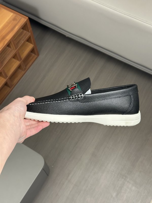 Tods 남성 수입 소가죽 로퍼 001-197296