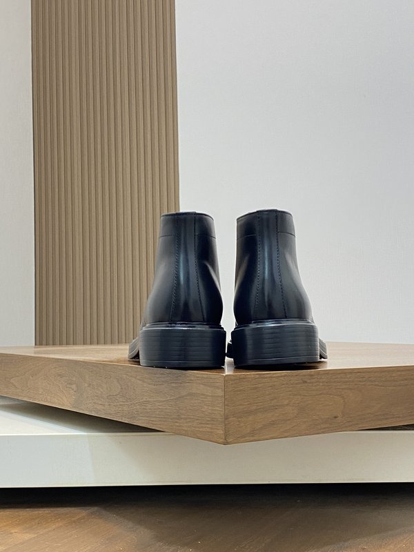 Tods 남성 미들 톱 로퍼 마틴 부츠 001-197300