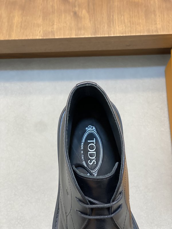 Tods 남성 미들 톱 로퍼 마틴 부츠 001-197300