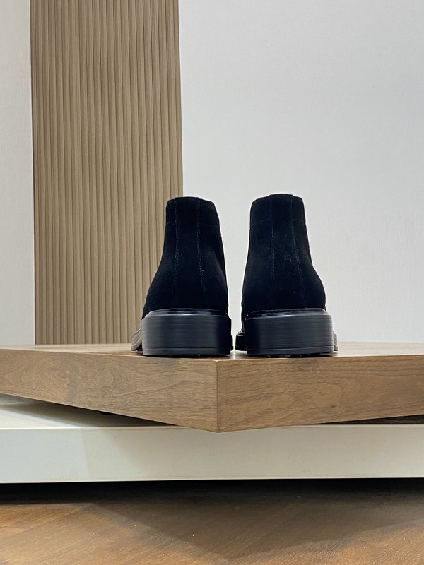 Tods 남성 미들컷 로퍼 마틴 부츠 001-197301