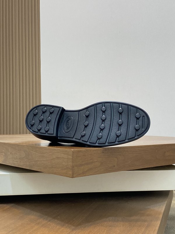 Tods 남성 미들컷 로퍼 마틴 부츠 001-197301
