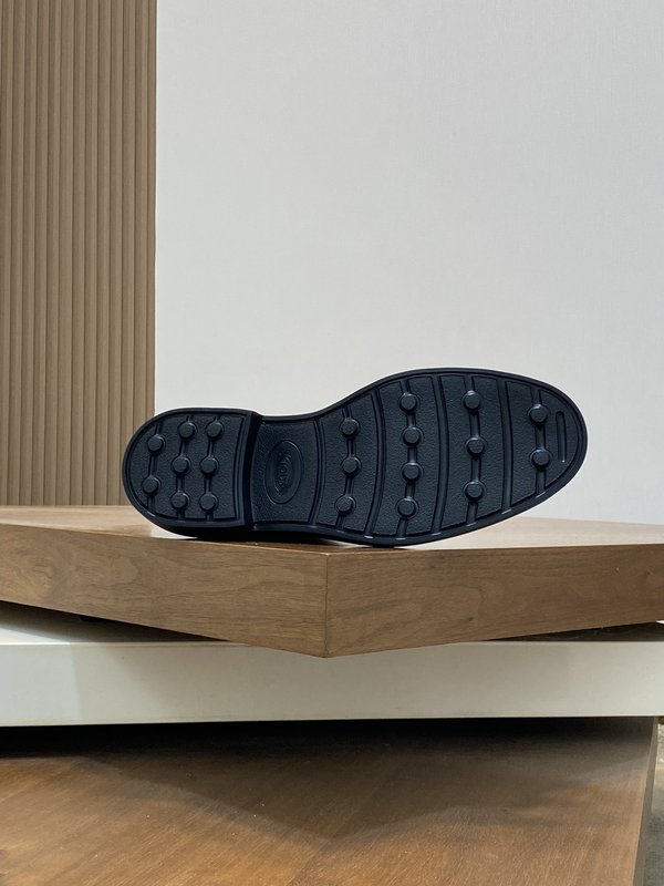 Tods 남성 미들컷 로퍼 부츠 001-197302