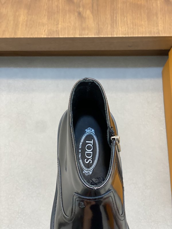 Tods 남성 미들컷 로퍼 부츠 001-197303