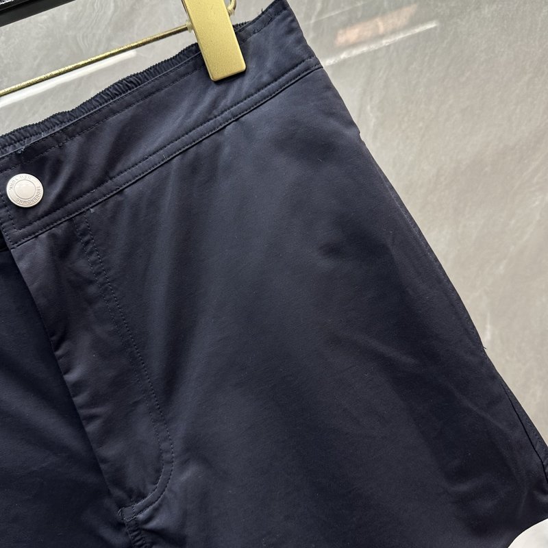 Thom Browne 봄여름 네 줄 숏팬츠 001-197320