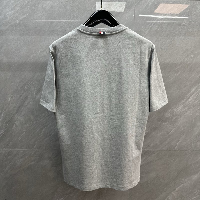 Thom Browne 강아지 자수 라운드 티셔츠 001-197326