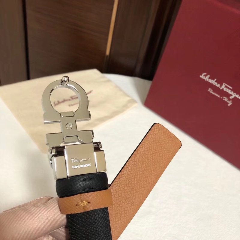 페라가모 여성 2.5cm 말발굽 양면 벨트 001-197388