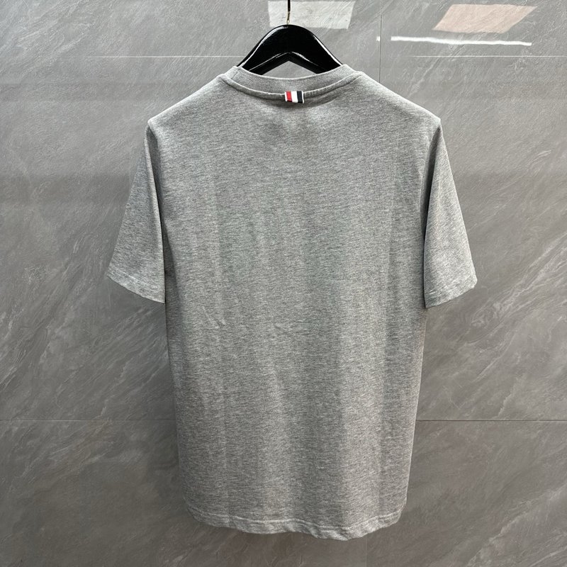 Thom Browne 테니스 라켓 자수 라운드넥 반팔티 001-197534