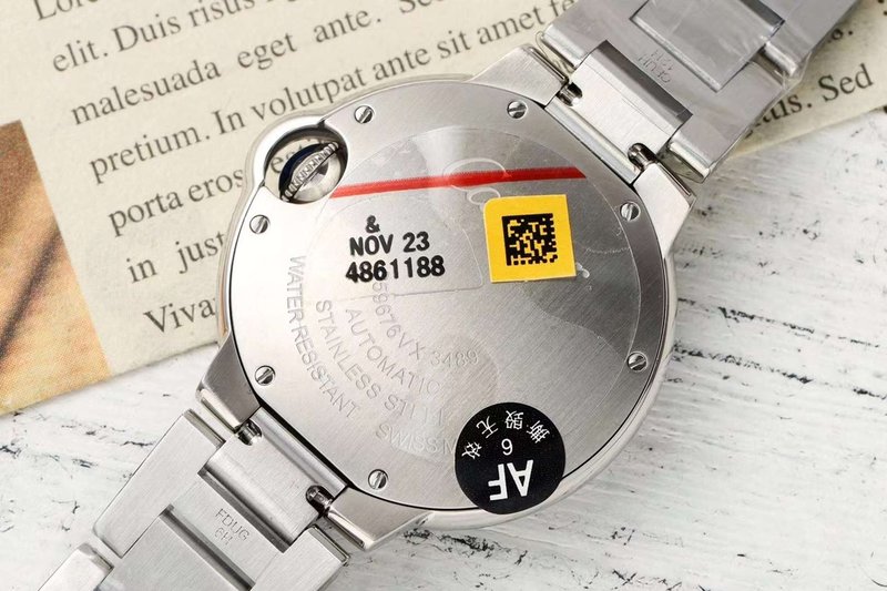 까르띠에 발롱블루 33mm 스테인리스 스틸 시계 001-198737