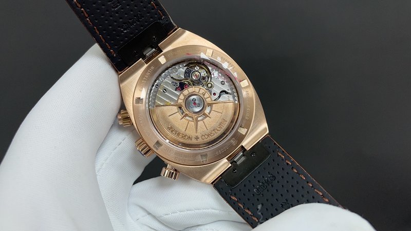 바쉐론 콘스탄틴 오버시즈 로즈골드 화이트 다이얼 001-199906