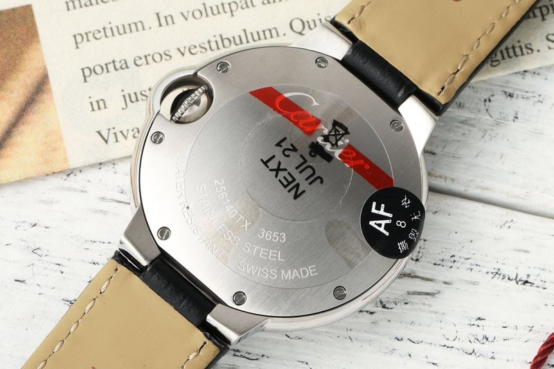 까르띠에 발롱블루 33mm 쿼츠 시계 001-199953