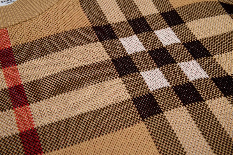 버버리 클래식 체크 니트 티셔츠 001-201581