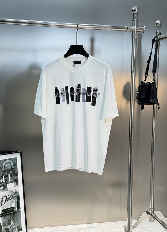 발렌시아가 유니섹스 순면 레터링 티셔츠 001-201829