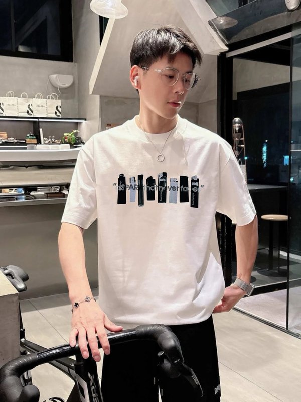 발렌시아가 유니섹스 순면 레터링 티셔츠 001-201829