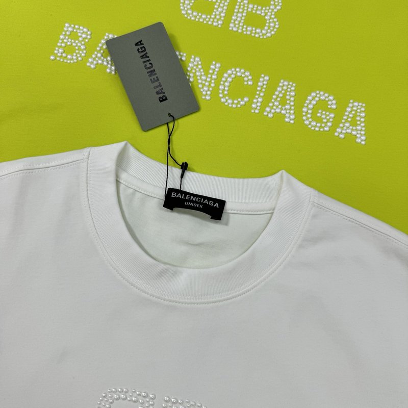 발렌시아가 라운드넥 프린트 반팔 티셔츠 001-201839