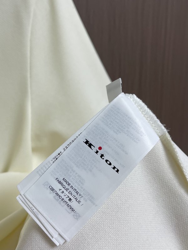 Kiton 남성 하프 지퍼 니트 반팔 폴로 셔츠 001-202314