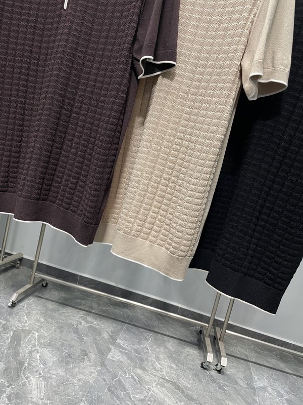 Kiton 남성 컬러 블록 스트라이프 니트 반팔 폴로 001-202315