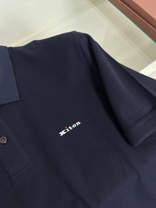 Kiton 남성 반팔 폴로 셔츠 자수 포인트 001-202346