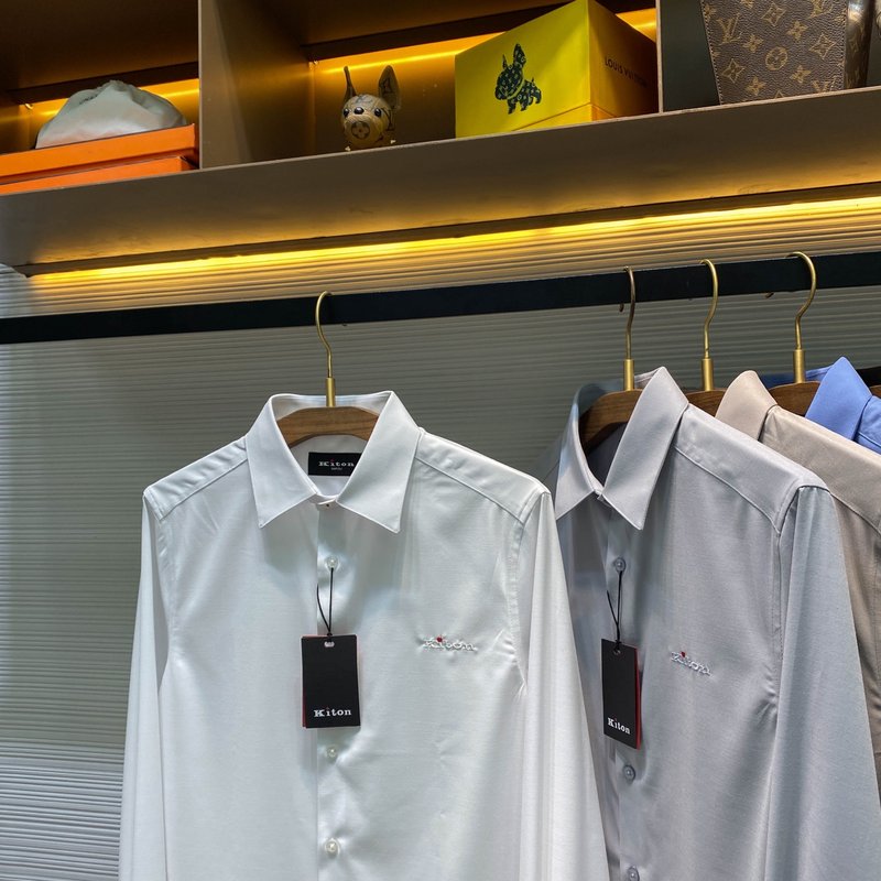 Kiton 남성 면 소재 자수 칼라 긴팔 셔츠 001-202360