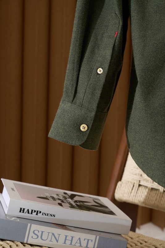 Kiton 남성 두꺼운 벨벳 셔츠 001-202366