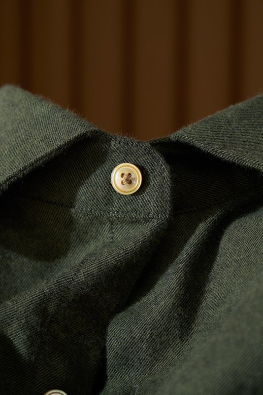 Kiton 남성 두꺼운 벨벳 셔츠 001-202366