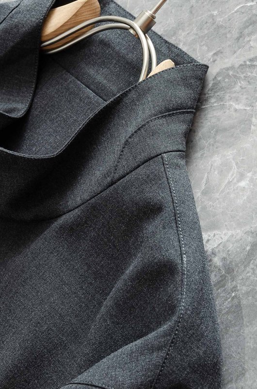 Kiton 남성 캐주얼 스포츠 세트 재킷 및 바지 001-202414