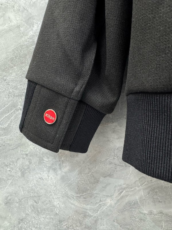 Kiton 올드머니 스타일 울 플립 칼라 재킷 001-202450