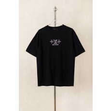 루이비통 자수 로고 라운드넥 반팔 티셔츠 001-202734