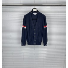 톰브라운 쓰리 컬러 슬리브 리버스 케이블 가디건 001-203025