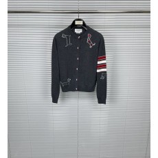 톰브라운 강아지 자수 울 니트 카디건 001-203054