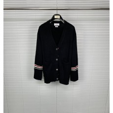 톰브라운 클래식 울 카디건 상의 001-203090