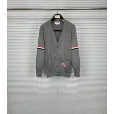 톰브라운 클래식 더블 스트라이프 울 카디건 001-203117