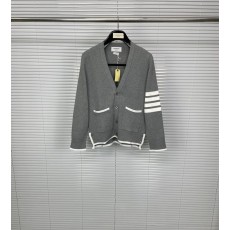 톰브라운 4 바 스트라이프 카디건 001-203177