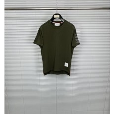 톰브라운 포줄 소매 라운드넥 반팔 001-203248