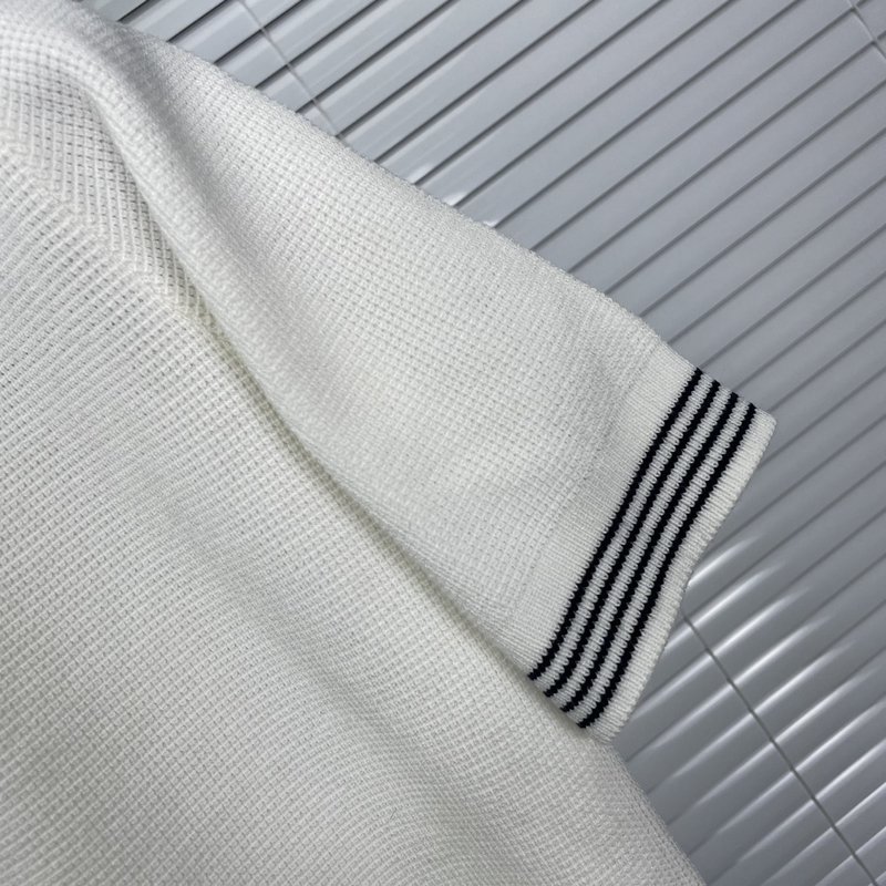 톰브라운 와플 스트라이프 V 넥 반팔 티셔츠 001-203372