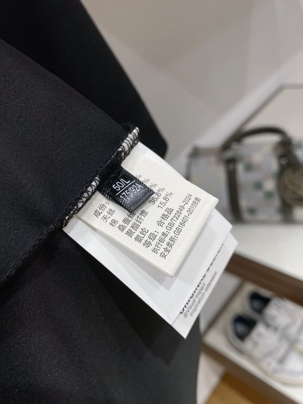 로로피아나 남성 텐셀 실크 혼방 반팔 티셔츠 001-203682