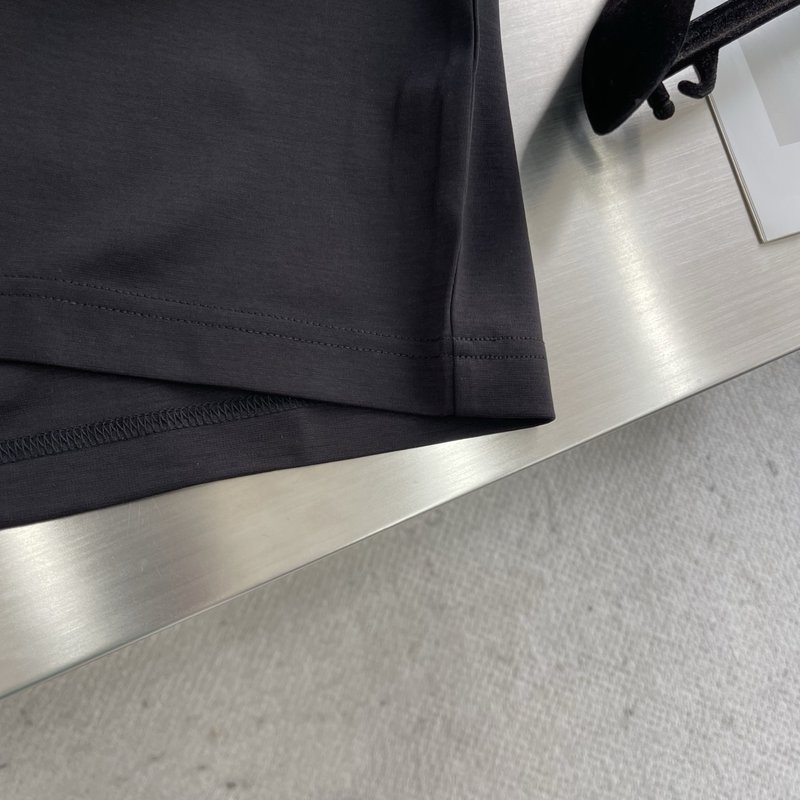 로로피아나 남성 오버랩 립 칼라 반팔 티셔츠 001-203693