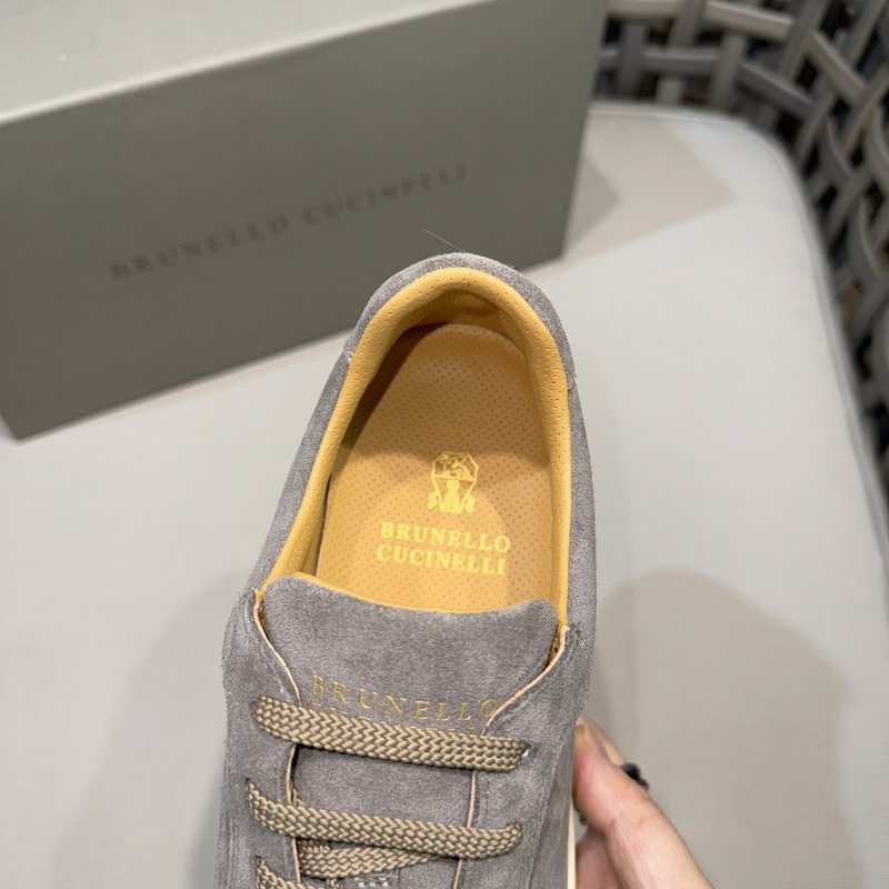 Brunello Cucinelli 남성 스웨이드 캐주얼 001-203847
