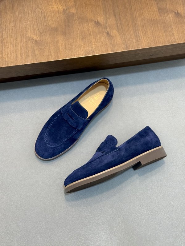 Brunello Cucinelli 스웨이드 로퍼 001-203866