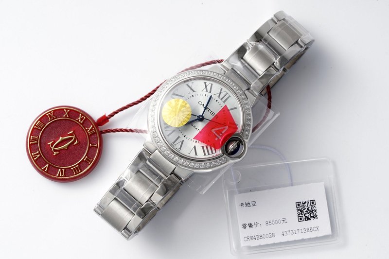 까르띠에 블루 발롱 시리즈 33mm 시계 001-205425